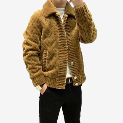 Carson – Langermet Cardigan med Nedfoldt Krage og Knappelukking