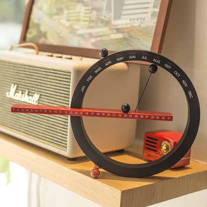 ChronoForm – Klassisk skrivebordskalender med justerbar datovisning og sirkulært oppsett