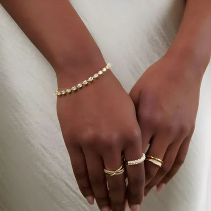 Celestia - Elegant armbånd i zirkoniakrystall med justerbar passform og allergivennlig design