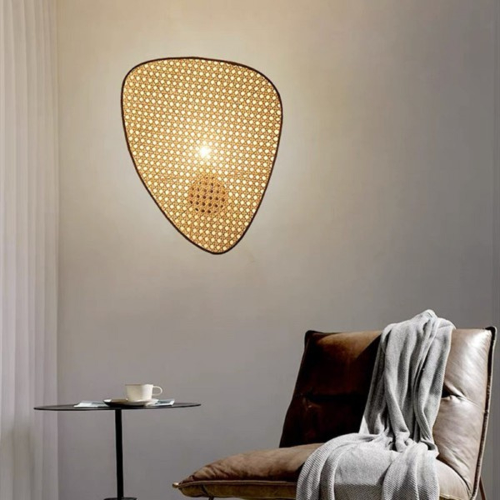 LuminaWeave - Håndlaget vegglampe for moderne eleganse og myk belysning