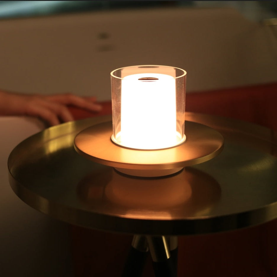 LuxeBeam - Bevegelseskontrollert LED-lampe med elegant finish