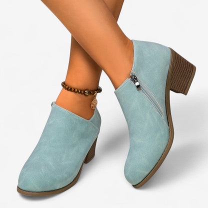 Mira – Ankelstøvletter med Rund Tå og Glidelås på Siden