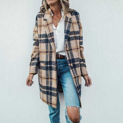 Emma - Rutete lang kåpe med elegant snitt og stilig design