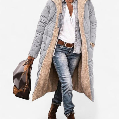 Sofie - Lang jakke med lange ermer hette og sidelommer