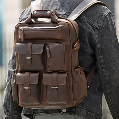 Kristoffer – Ryggsekk med flere glidelåslommer og justerbare stropper