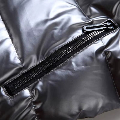 Manfred – Ermeløs polstret jakke med hette og glidelås