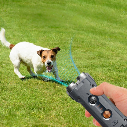 PawGuard – 2 i 1 Ultralyd Hundeskremmer med Lommelykt