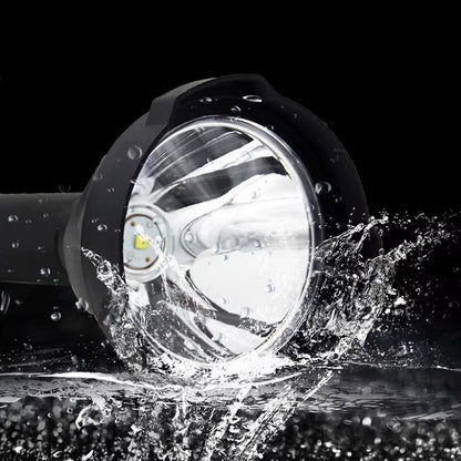 BeamMaster – Høyytelses lommelykt med bred lysstråle