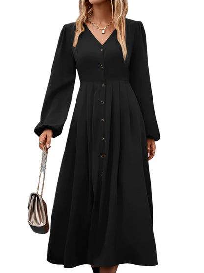 Amalie - Elegant kjole med lange ermer og V-hals knappedetaljer