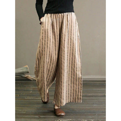 Rhea - Bukser med vidde ben med vertikale striper og avslappet passform