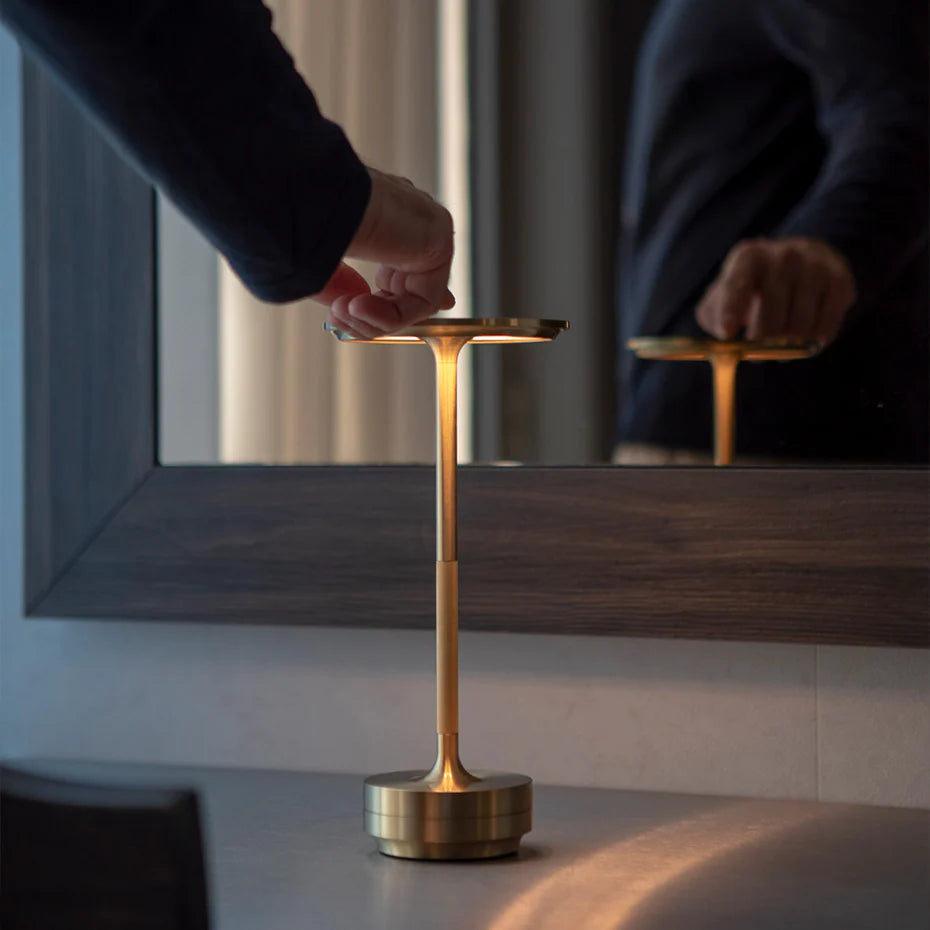 LumaVibe - Trådløs bordlampe for en luksuriøs og raffinert atmosfære
