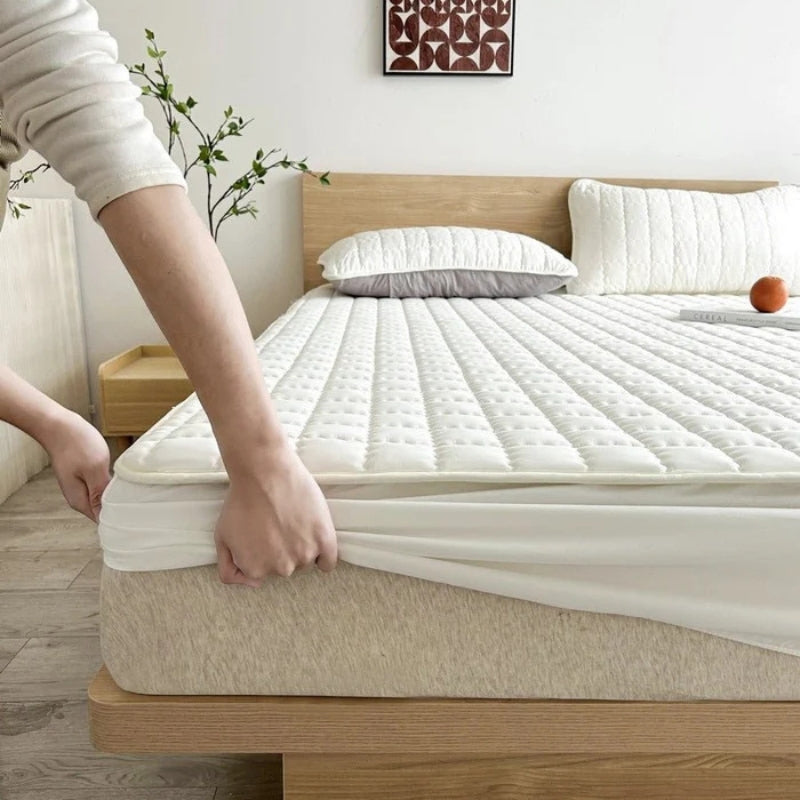 CozyRest – Madrassbeskytter med Quiltet Mønster