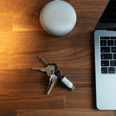 PowerLink - 6-i-1 USB-lader med nøkkelringdesign for lading på farten