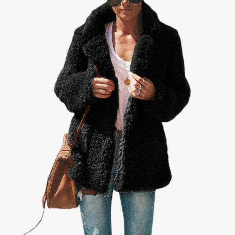 Velmora – Jakke med Slagkrage og Lange Ermer