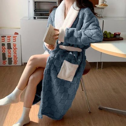 Latoya - Langermet Badekåpe med Belte og Krage