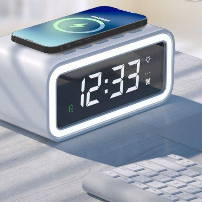 TimeEase – 2-i-1 vekkerklokke med trådløs lader og LED-skjerm