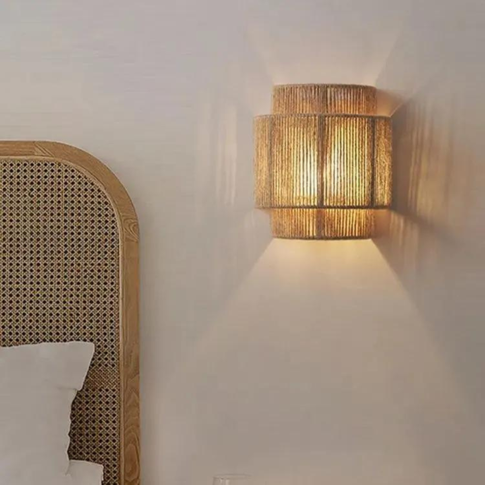 CalmAura - Vegglampe med myk glød for rolig og stilfull belysning