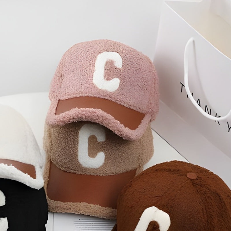 Rosetta - Justerbar Caps med Broderte Detaljer