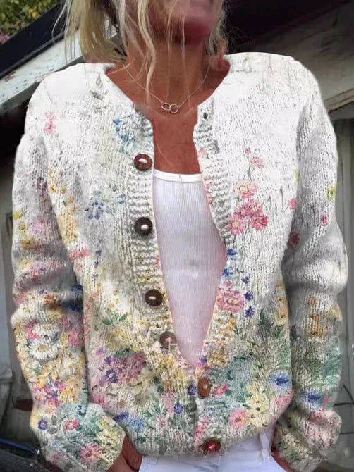 Hannah - Elegant Langermet Strikkekardigan med Blomstermønster og Knapper