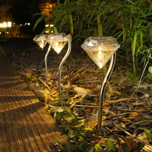 GleamStone - Solcelledrevne diamantlamper for en elegant utendørs belysning