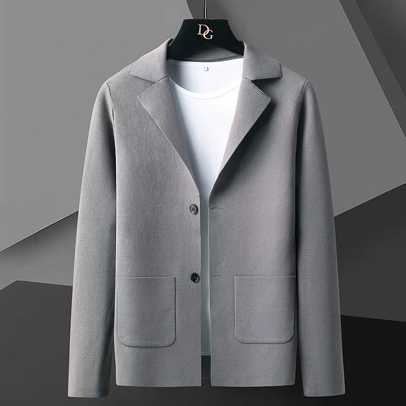 Daniel – Langermet blazer med krage og knapper