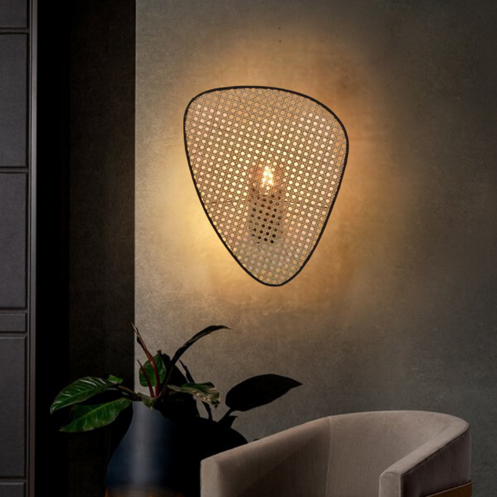 LuminaWeave - Håndlaget vegglampe for moderne eleganse og myk belysning