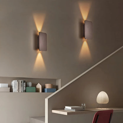 LampUp – LED vegglampe med stilrent design