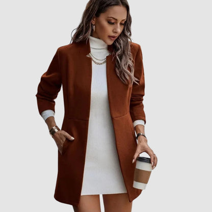 Luisa – Langermet Frakk med Åpen Front og Lommer