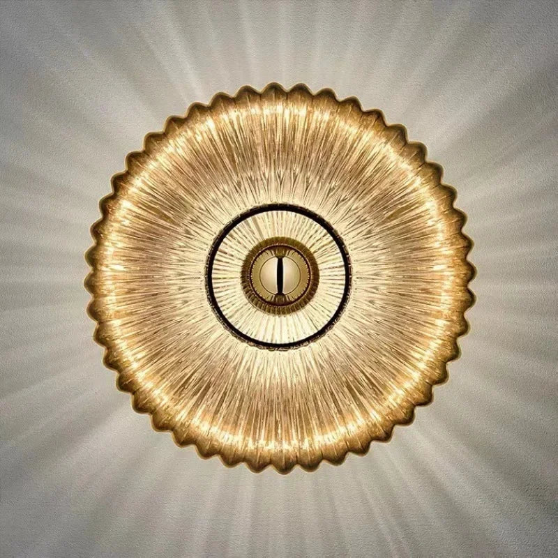 LumeForm – Vegglampe i glass med elegant design og mykt omgivelseslys