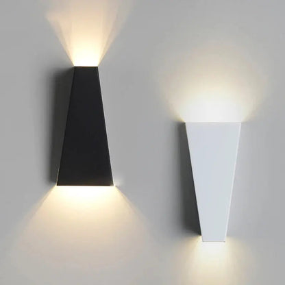 LumeEdge - Slanke LED-vegglamper for moderne interiør