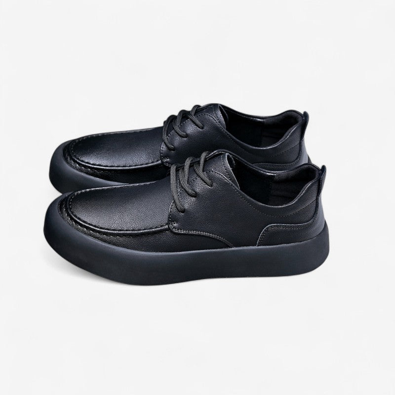 Mark – Snøresko med Rund Tå og Mønstret Såle