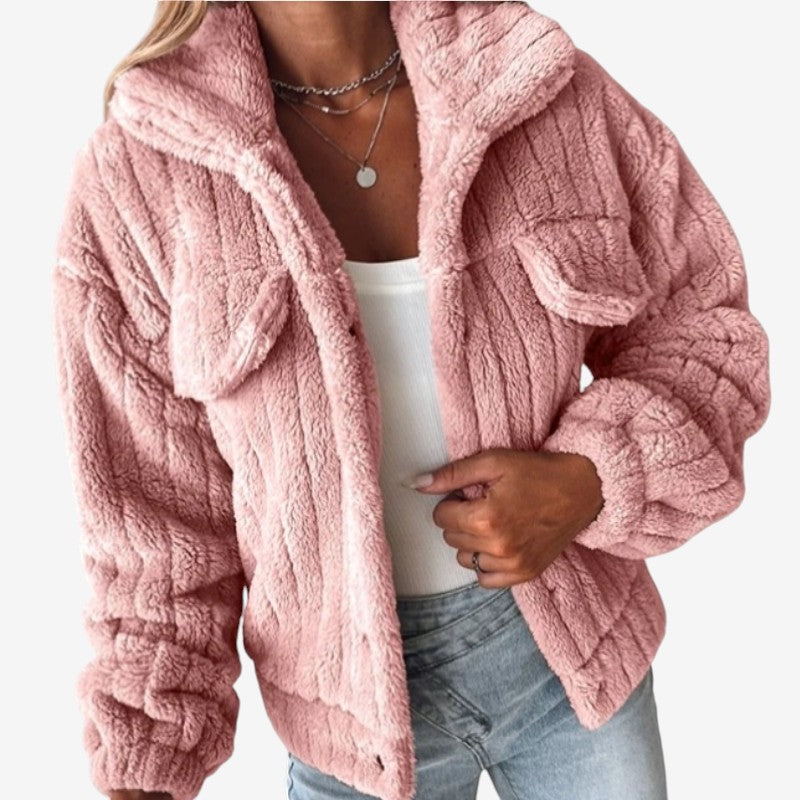 Vilde – Langermet Jakke med Knapper og Brystlommer