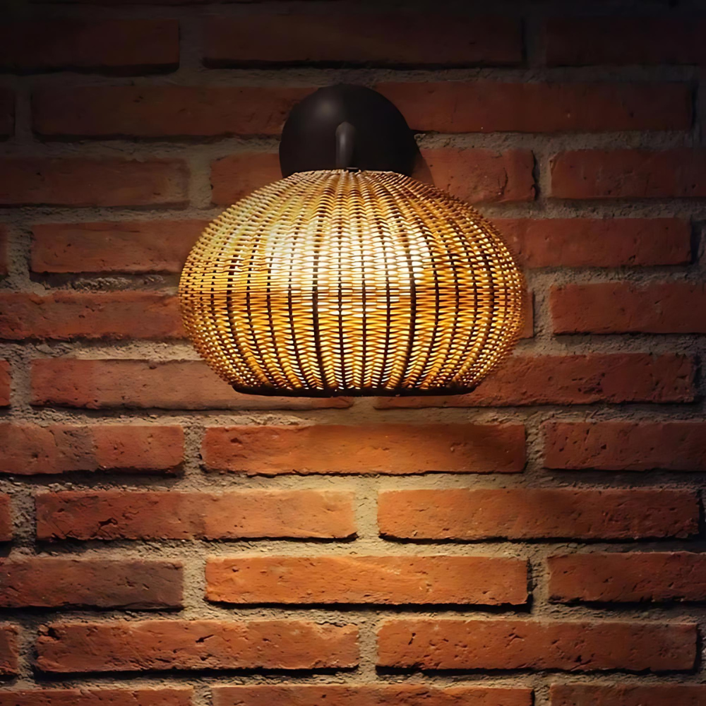 EverBright - Værbestandig vegglampe for belysning året rundt