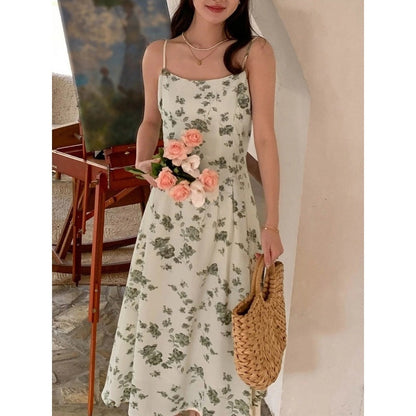 Daisy - Stilig lang blomsterkjole med justerbare stropper