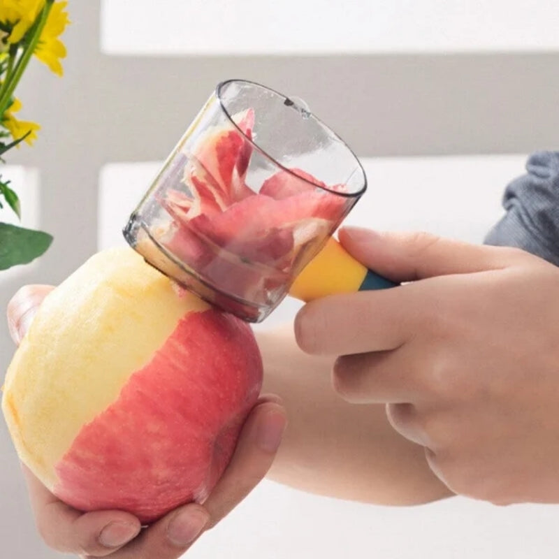 SmartPeel - Multifunksjonell skreller med innebygd oppbevaring for ren skrelling