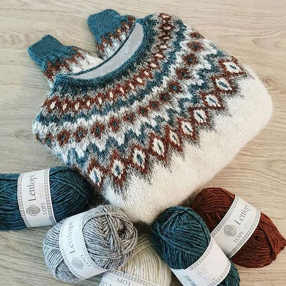 Lina - Slim Fit Fair Isle Genser med Ribbestrikkede Ermer