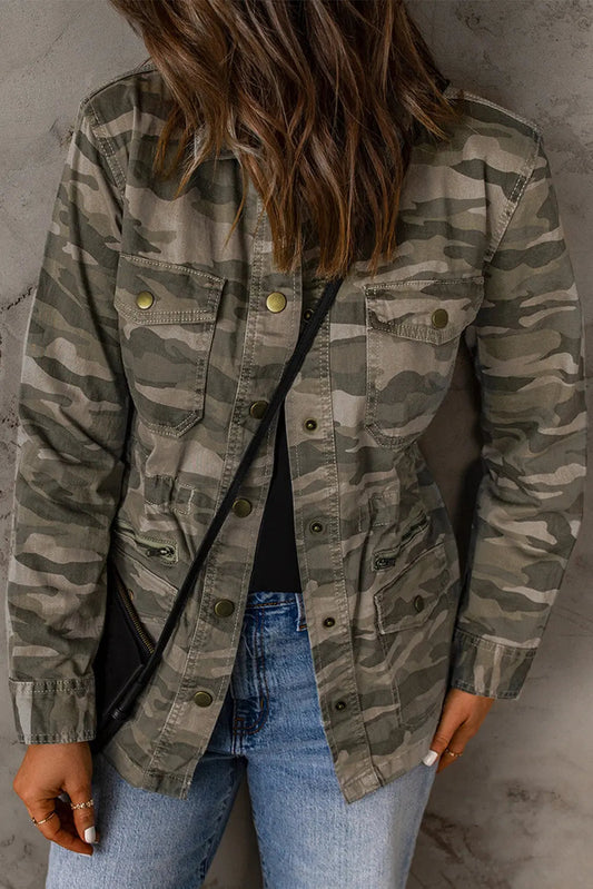 Victoria - Camo-jakke med justerbar midje og flere lommer