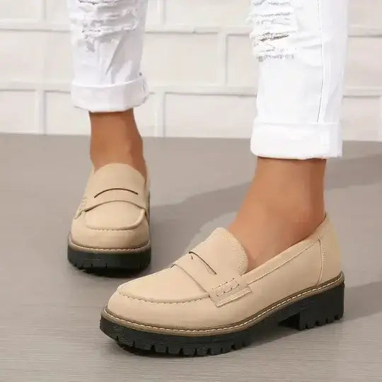 Angela - Chunky loafers med lav blokkhæl og teksturert såle
