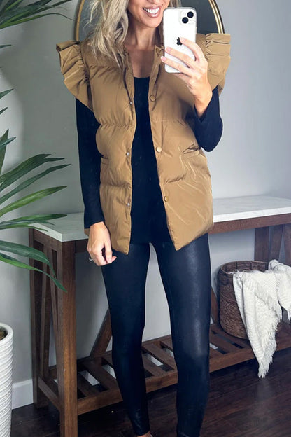 Mila - Vest med høy krage, knappelukking og volangermer