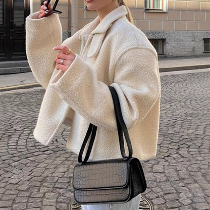 Naomi – Jakke med lange ermer, jakkeslag og glidelås foran