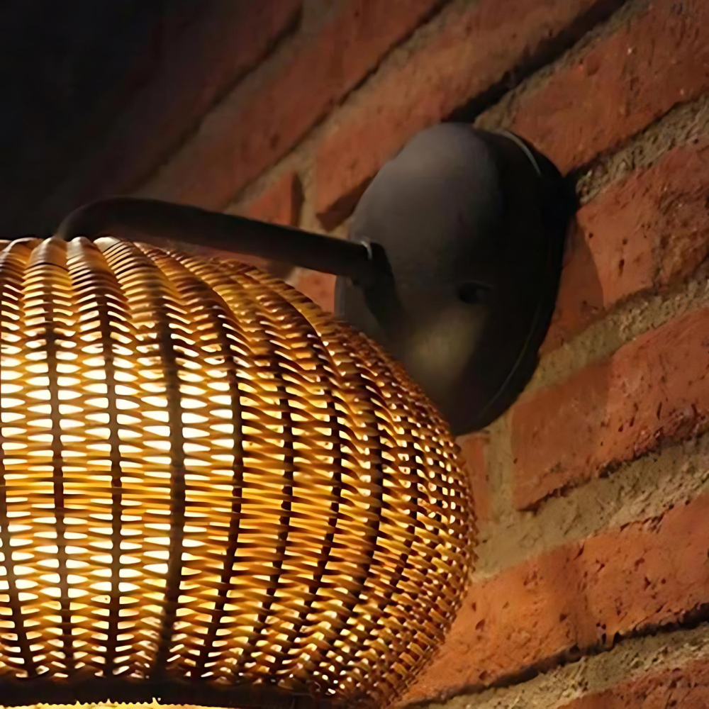 EverBright - Værbestandig vegglampe for belysning året rundt