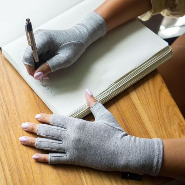 ZenGrip - åpen fingertuppdesign for bevegelighet og komfort for håndledd og hånd