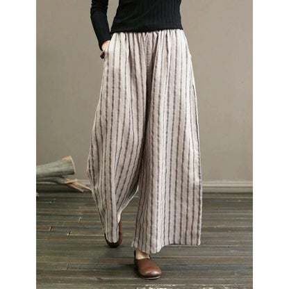 Rhea - Bukser med vidde ben med vertikale striper og avslappet passform