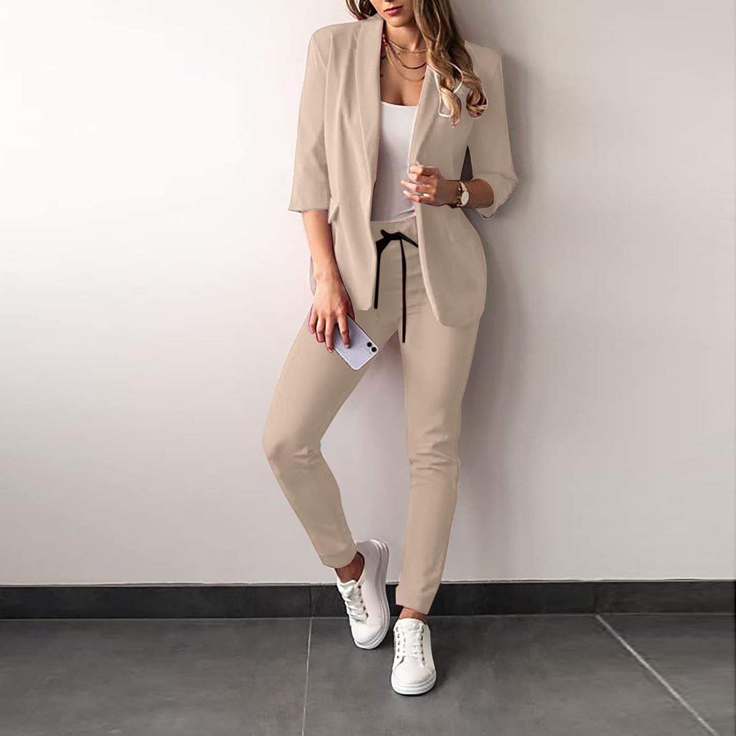 Ava - Smarte casual 2-delt sett med skreddersydd blazer og jogge bukser
