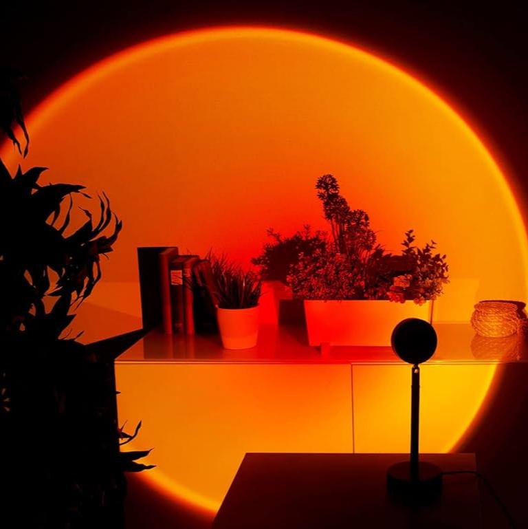 GlowRay – Moderne solnedgangslampe med justerbart hode for varm og estetisk belysning
