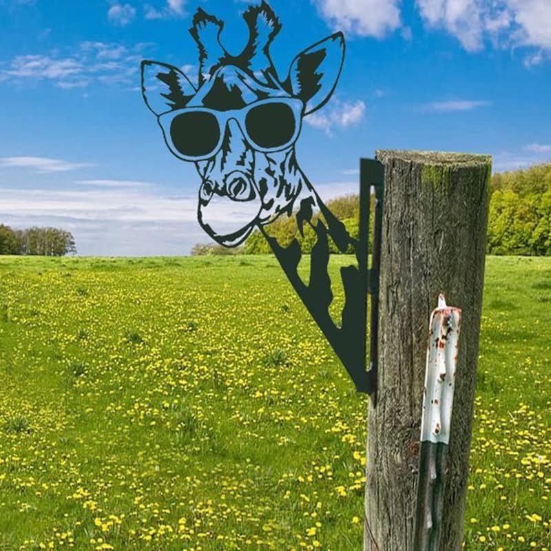 PeepCraft - Tittende geit Kunstverk for hagedekor
