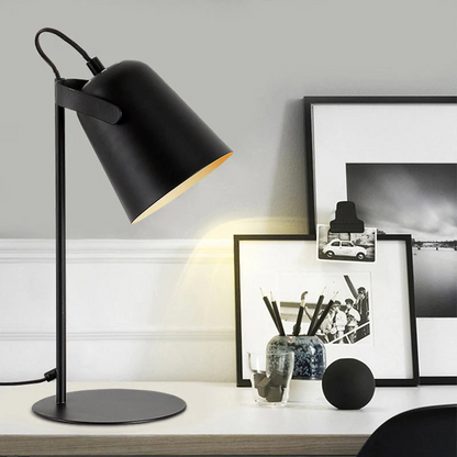 GlowShade – Skrivebordslampe med justerbar skjerm for stilig og unik belysning