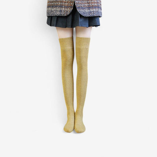 Isla – Lårlange Sokker med Sømløs Tå og Elastisk Kant