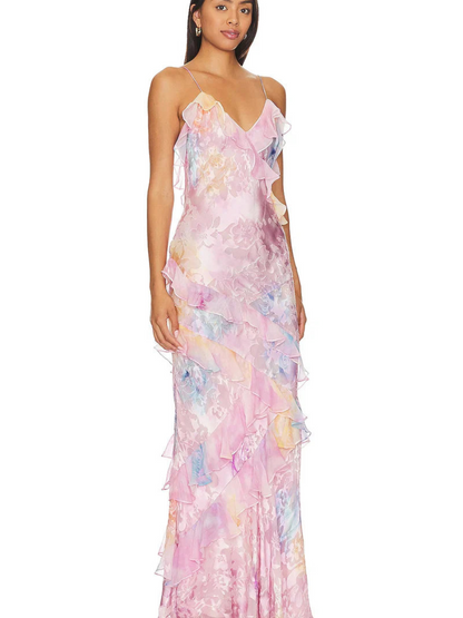 Isla – Gulvlengde kjole med flagrende skjørt og innsvinget midje