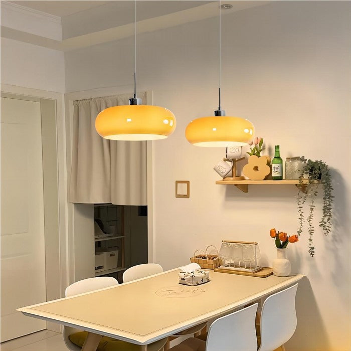 VintaGlow - Pendellampe med slank Bauhaus-design